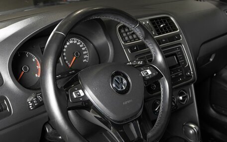 Volkswagen Polo VI (EU Market), 2019 год, 1 431 000 рублей, 3 фотография