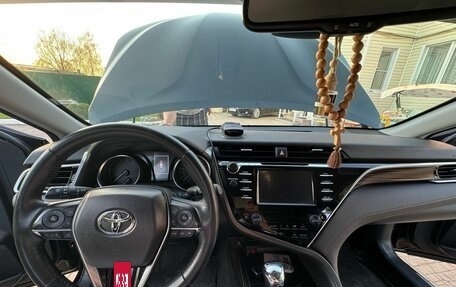 Toyota Camry, 2020 год, 3 300 000 рублей, 5 фотография