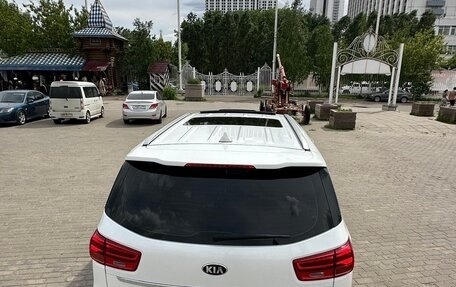KIA Carnival III, 2019 год, 2 800 000 рублей, 3 фотография