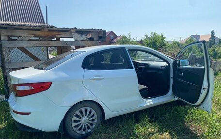 KIA Rio III рестайлинг, 2015 год, 580 000 рублей, 1 фотография