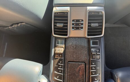 Porsche Panamera II рестайлинг, 2011 год, 3 200 000 рублей, 23 фотография