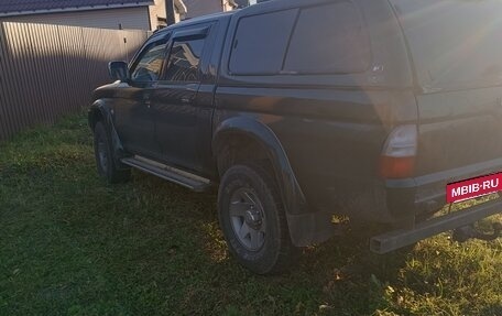 Mitsubishi L200 III рестайлинг, 2004 год, 700 000 рублей, 7 фотография