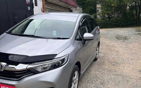 Honda Shuttle II, 2016 год, 1 080 000 рублей, 2 фотография