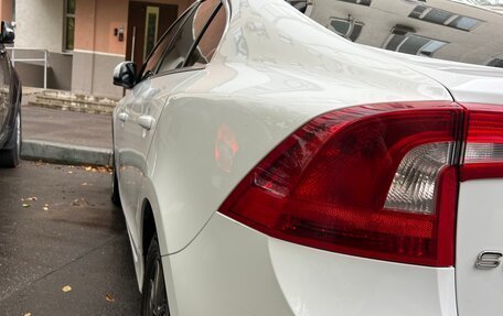 Volvo S60 III, 2012 год, 900 000 рублей, 3 фотография