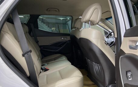 Hyundai Santa Fe III рестайлинг, 2017 год, 2 200 000 рублей, 16 фотография