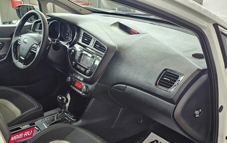 KIA cee'd III, 2014 год, 1 385 000 рублей, 21 фотография