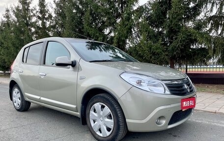 Renault Sandero I, 2013 год, 630 000 рублей, 1 фотография