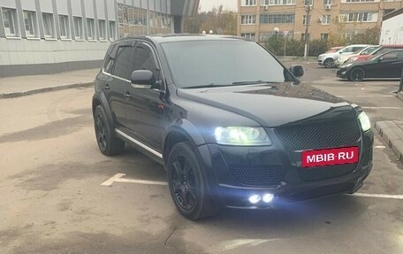Volkswagen Touareg III, 2005 год, 1 050 000 рублей, 2 фотография