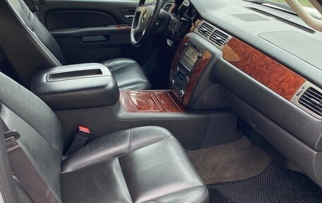 Chevrolet Tahoe III, 2012 год, 2 300 000 рублей, 7 фотография