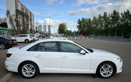 Audi A4, 2019 год, 2 490 000 рублей, 3 фотография