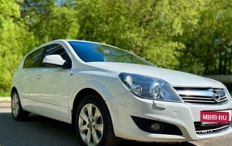 Opel Astra H, 2011 год, 400 000 рублей, 1 фотография