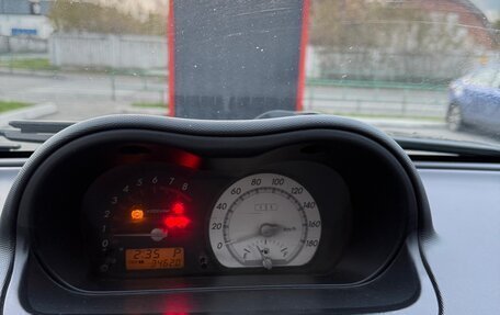 Toyota Ist II, 2003 год, 550 000 рублей, 13 фотография