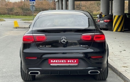 Mercedes-Benz GLC Coupe, 2022 год, 5 800 000 рублей, 7 фотография