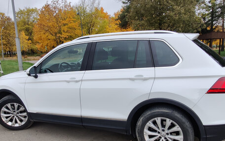 Volkswagen Tiguan II, 2019 год, 2 290 000 рублей, 8 фотография