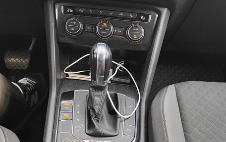 Volkswagen Tiguan II, 2019 год, 2 290 000 рублей, 14 фотография