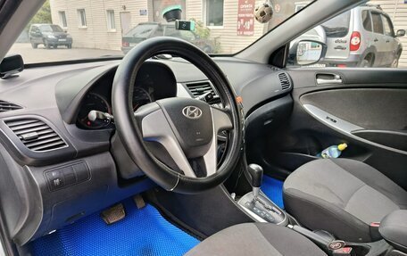 Hyundai Solaris II рестайлинг, 2013 год, 800 000 рублей, 6 фотография