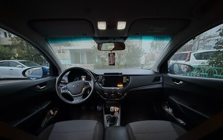 Hyundai Solaris II рестайлинг, 2021 год, 1 750 000 рублей, 6 фотография