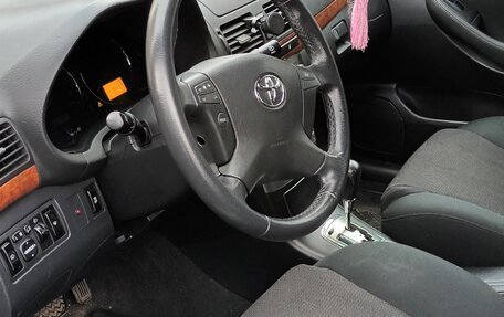 Toyota Avensis III рестайлинг, 2006 год, 850 000 рублей, 8 фотография