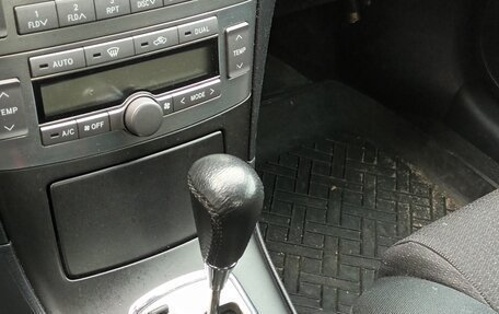 Toyota Avensis III рестайлинг, 2006 год, 850 000 рублей, 5 фотография