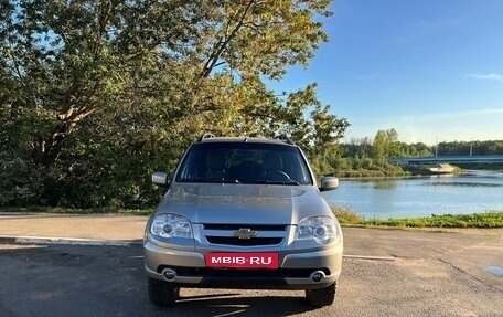 Chevrolet Niva I рестайлинг, 2015 год, 750 000 рублей, 1 фотография