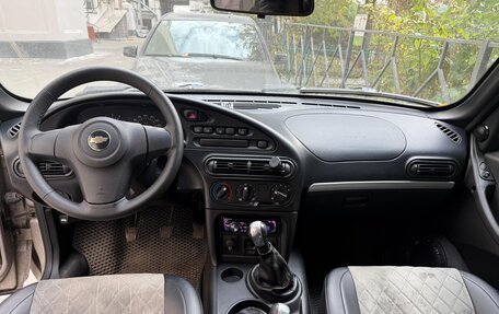 Chevrolet Niva I рестайлинг, 2015 год, 750 000 рублей, 7 фотография