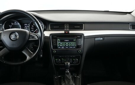 Skoda Superb III рестайлинг, 2014 год, 1 000 000 рублей, 5 фотография