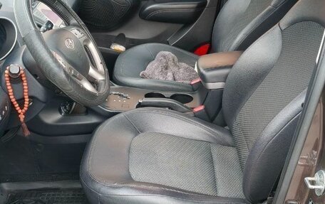 Hyundai ix35 I рестайлинг, 2012 год, 990 000 рублей, 18 фотография