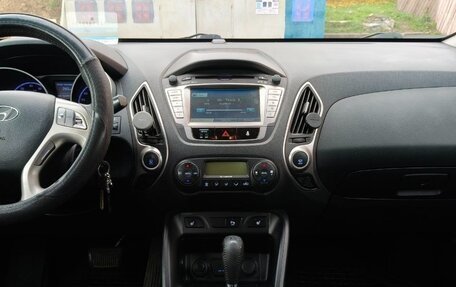 Hyundai ix35 I рестайлинг, 2012 год, 990 000 рублей, 12 фотография