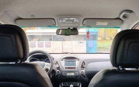 Hyundai ix35 I рестайлинг, 2012 год, 990 000 рублей, 13 фотография