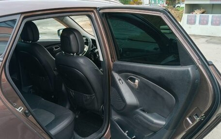 Hyundai ix35 I рестайлинг, 2012 год, 990 000 рублей, 11 фотография
