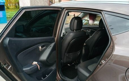Hyundai ix35 I рестайлинг, 2012 год, 990 000 рублей, 10 фотография