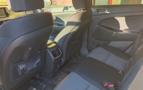 Hyundai Tucson III, 2018 год, 2 100 000 рублей, 5 фотография