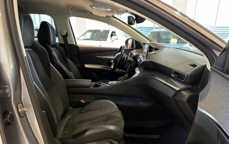 Peugeot 3008 II, 2018 год, 1 800 000 рублей, 32 фотография