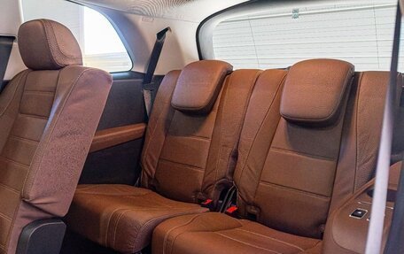 Mercedes-Benz GLS, 2024 год, 15 300 000 рублей, 15 фотография