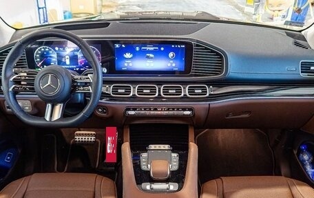 Mercedes-Benz GLS, 2024 год, 15 300 000 рублей, 6 фотография