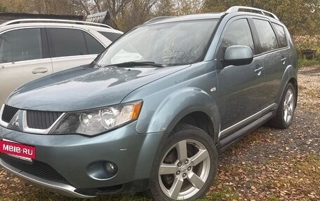 Mitsubishi Outlander III рестайлинг 3, 2008 год, 850 000 рублей, 5 фотография