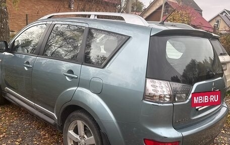 Mitsubishi Outlander III рестайлинг 3, 2008 год, 850 000 рублей, 4 фотография