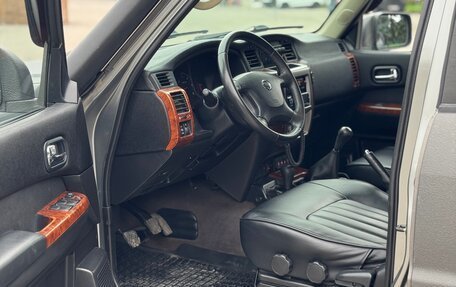 Nissan Patrol, 2004 год, 3 200 000 рублей, 10 фотография