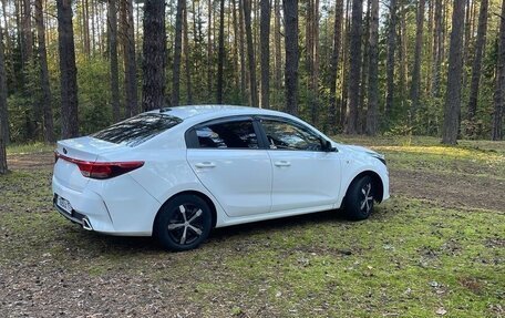 KIA Rio IV, 2021 год, 1 260 000 рублей, 4 фотография