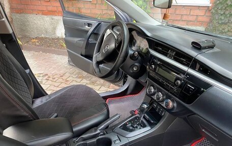 Toyota Corolla, 2014 год, 1 200 000 рублей, 9 фотография