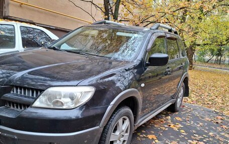 Mitsubishi Outlander III рестайлинг 3, 2005 год, 490 000 рублей, 5 фотография