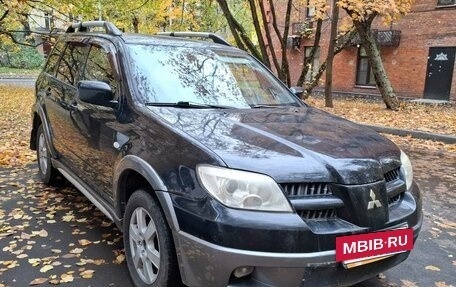 Mitsubishi Outlander III рестайлинг 3, 2005 год, 490 000 рублей, 3 фотография