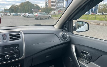 Renault Sandero II рестайлинг, 2018 год, 549 999 рублей, 17 фотография