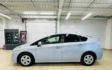 Toyota Prius, 2011 год, 1 129 000 рублей, 3 фотография