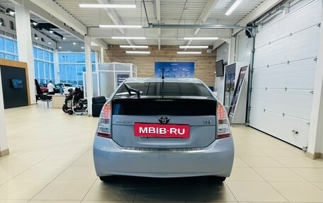 Toyota Prius, 2011 год, 1 129 000 рублей, 5 фотография