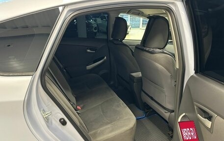 Toyota Prius, 2011 год, 1 129 000 рублей, 18 фотография