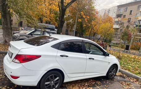 Hyundai Solaris II рестайлинг, 2012 год, 592 000 рублей, 4 фотография