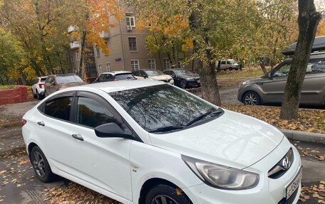 Hyundai Solaris II рестайлинг, 2012 год, 592 000 рублей, 6 фотография
