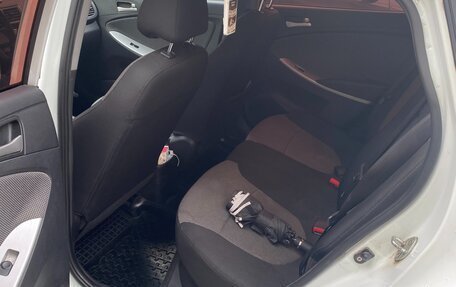 Hyundai Solaris II рестайлинг, 2012 год, 592 000 рублей, 10 фотография