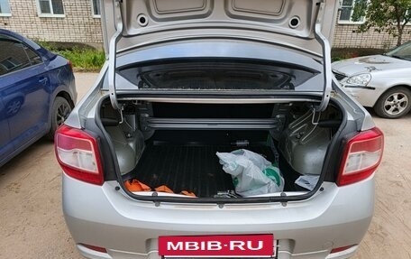 Renault Logan II, 2015 год, 560 000 рублей, 4 фотография